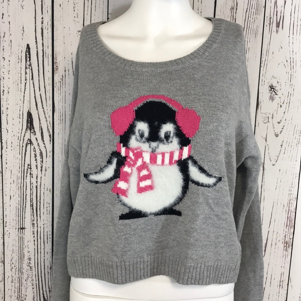 NWOT Cropped penguin sweater